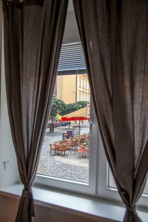 Downtown Pedestrian Zone Apartment Bratislava Exterior foto